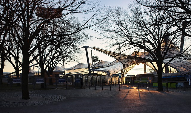 讶的赛事 讶的赛事